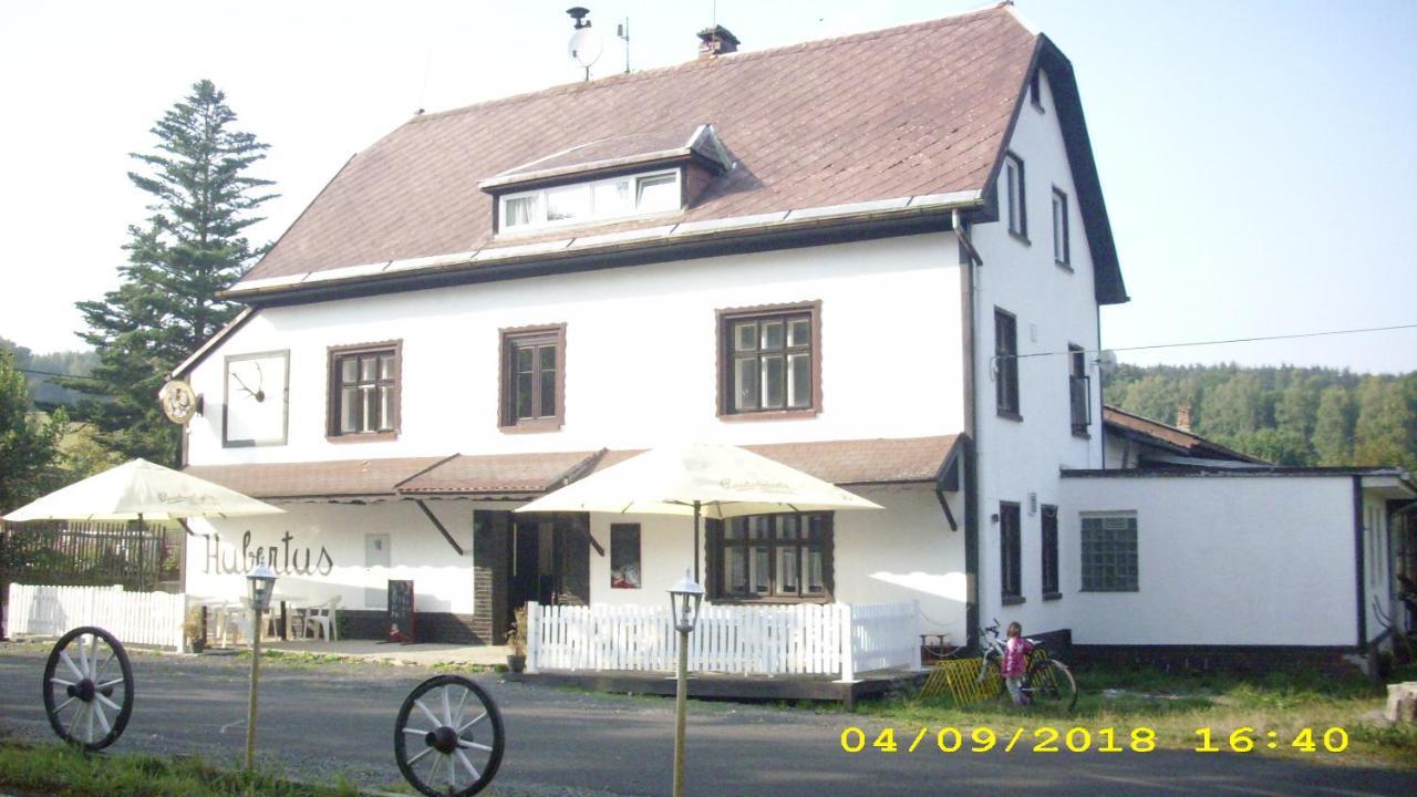 Pension Hubertus Aš エクステリア 写真